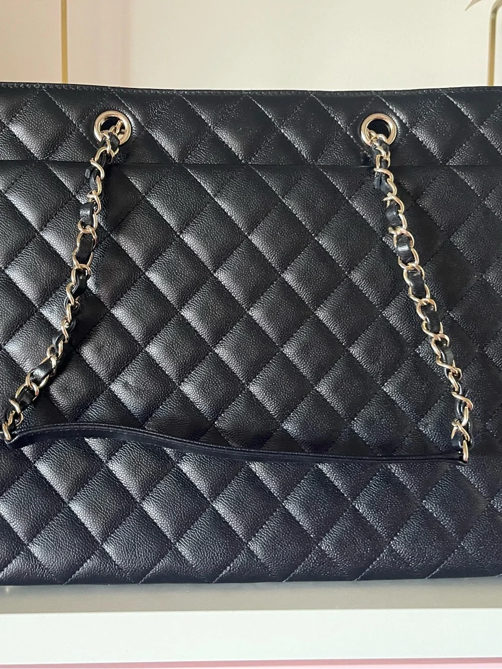 CHANEL classic quilted